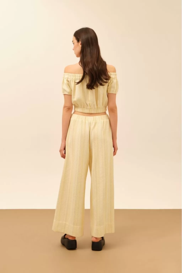 Loose Fitted Yellow Pants with Elastic Waist - Image 3