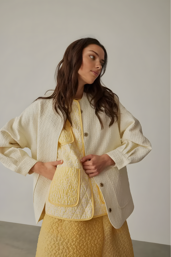 Textured Ecru Jacket with Pocket Details - Image 3