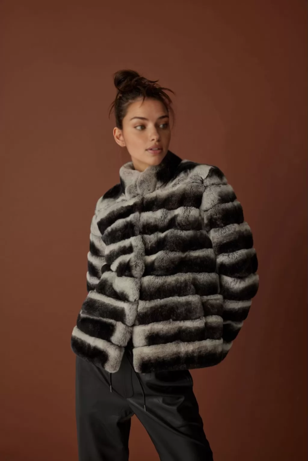 Short Black-and-white Rex Fur with Chinchılla Pattern