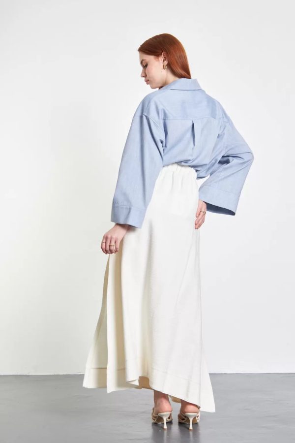 Ecru Skirt with Elastic Waistband and Slit Detail - Image 4