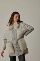 Hooded Pockets and Hood Surrounding Furry Parachute and Tricot Garnished Zippered Coat Gray