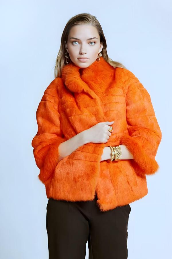 Fox Detailed Cascading Short Orange Fur - Image 2