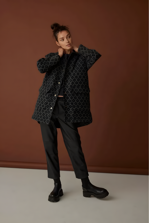 Oversized Black Jacket with Shirt Collar Pockets - Image 2