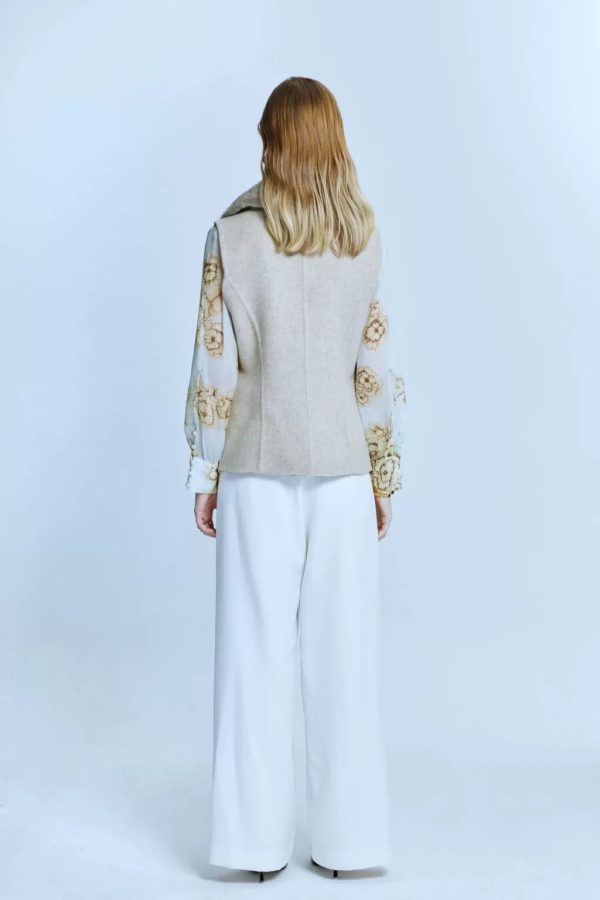 Alpaca Beige Vest with Fur Collar Detail - Image 4