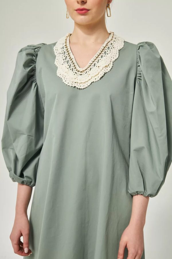 Green Dress with Collar Stone Accessories - Image 4